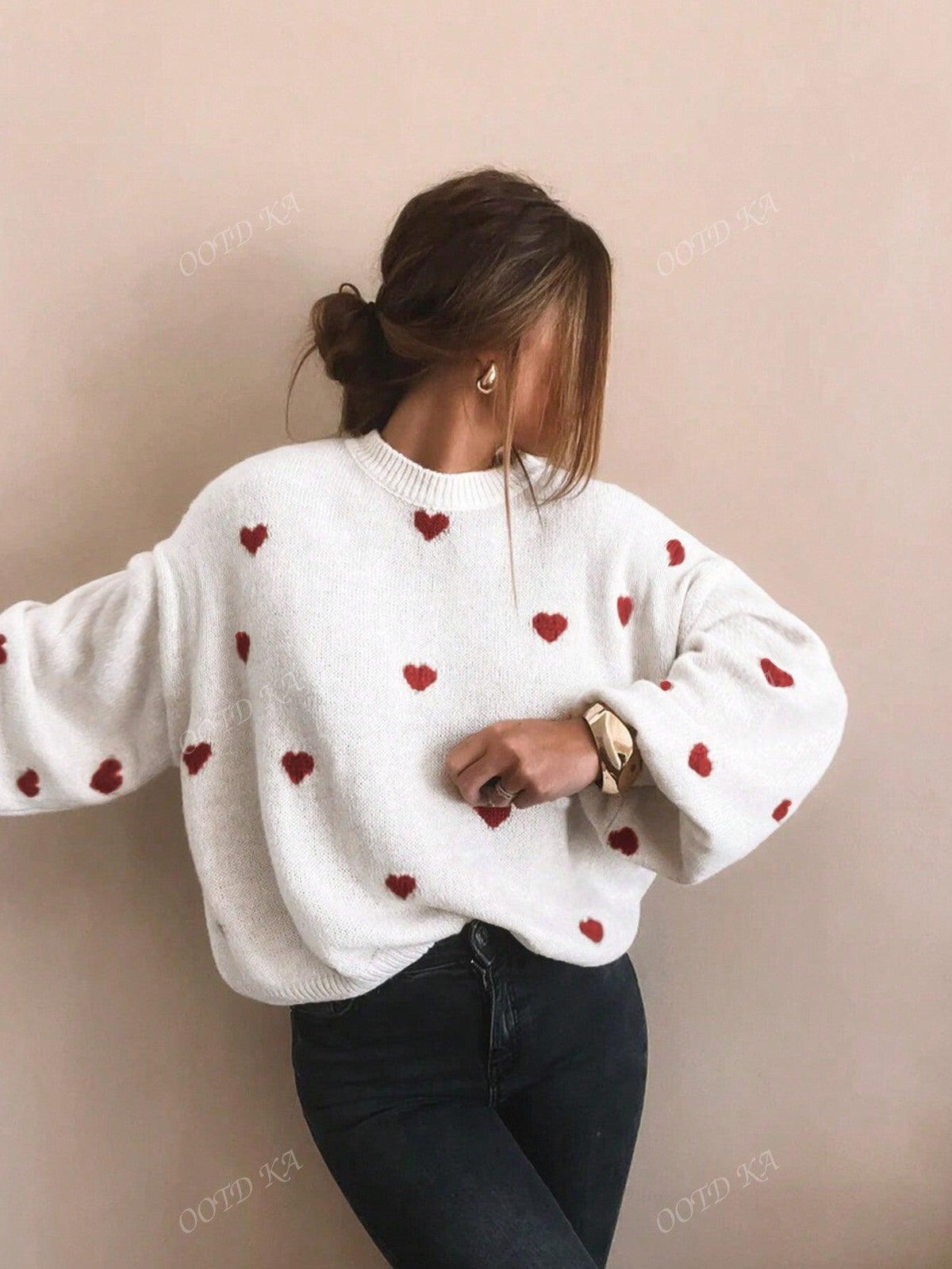 Norevia Trui – Speelse flair met een zachte twist