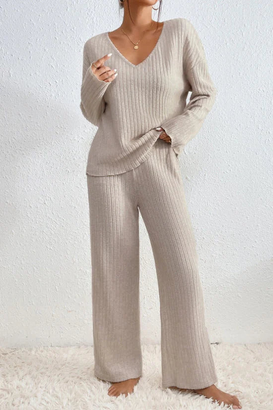 Dames Loungewear Set Ribgebreid – Comfortabele Top Met V-Hals & Wijde Broek