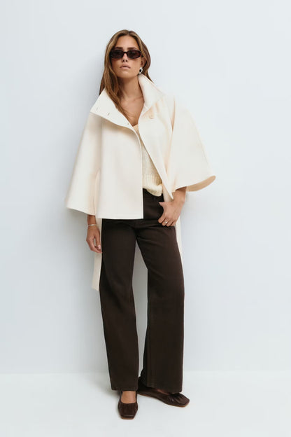 Virella – Dames Winterjas Cape Model Elegant Warm Losvallend Design