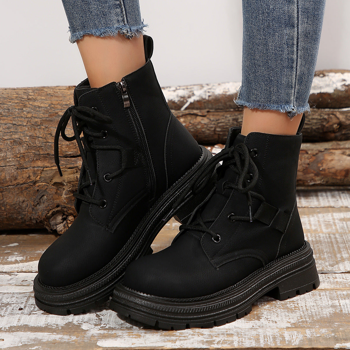 Avenya – Dames Veterlaarzen Met Ritssluiting, Profielzool en Modern Design