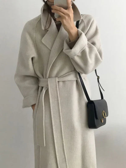Selene – Dames Manteljas Lang Met Klassieke Snit en Tijdloze Elegantie